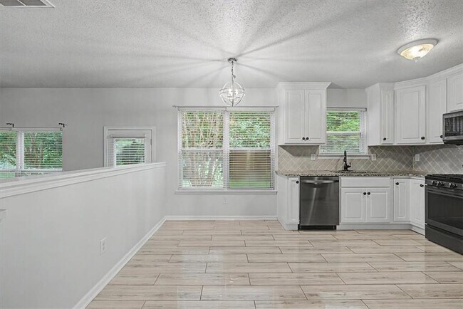 Building Photo - 1025 Balsam Wood Trail
