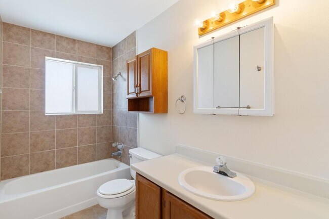 Building Photo - 1306 Soaring Eagle Dr