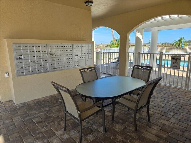 Building Photo - 5800 Sabal Trace Dr