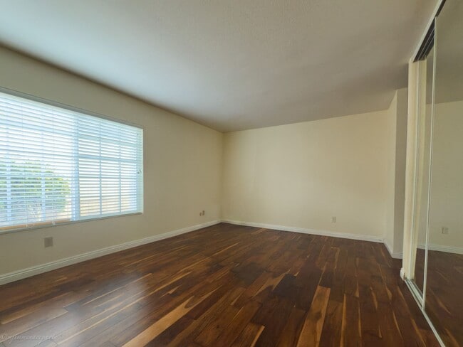 Building Photo - Beautiful 4 Bedroom, 3 Bath Home in Lemon ...