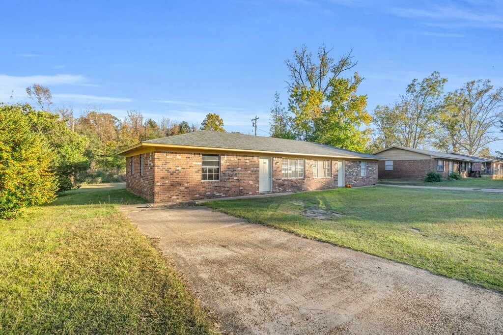 Building Photo - 340 Wyman Dr