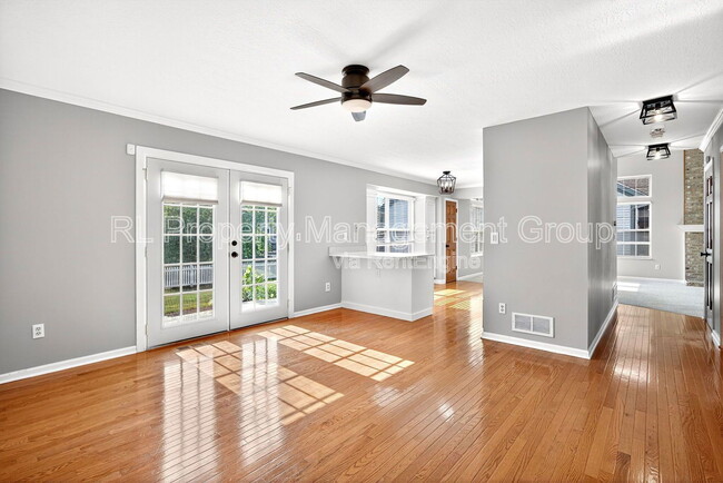 Building Photo - 994 Frieda Ct
