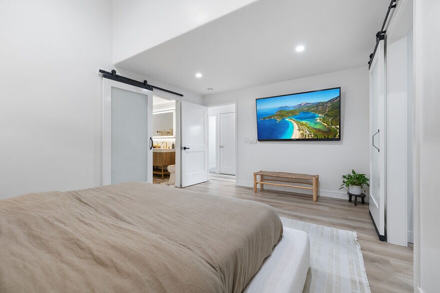 Building Photo - 236 Camellia Ln