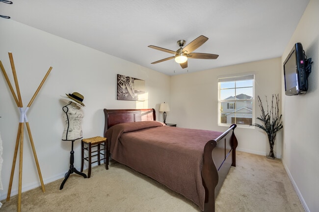 Building Photo - 10530 Whispering Hammock Dr