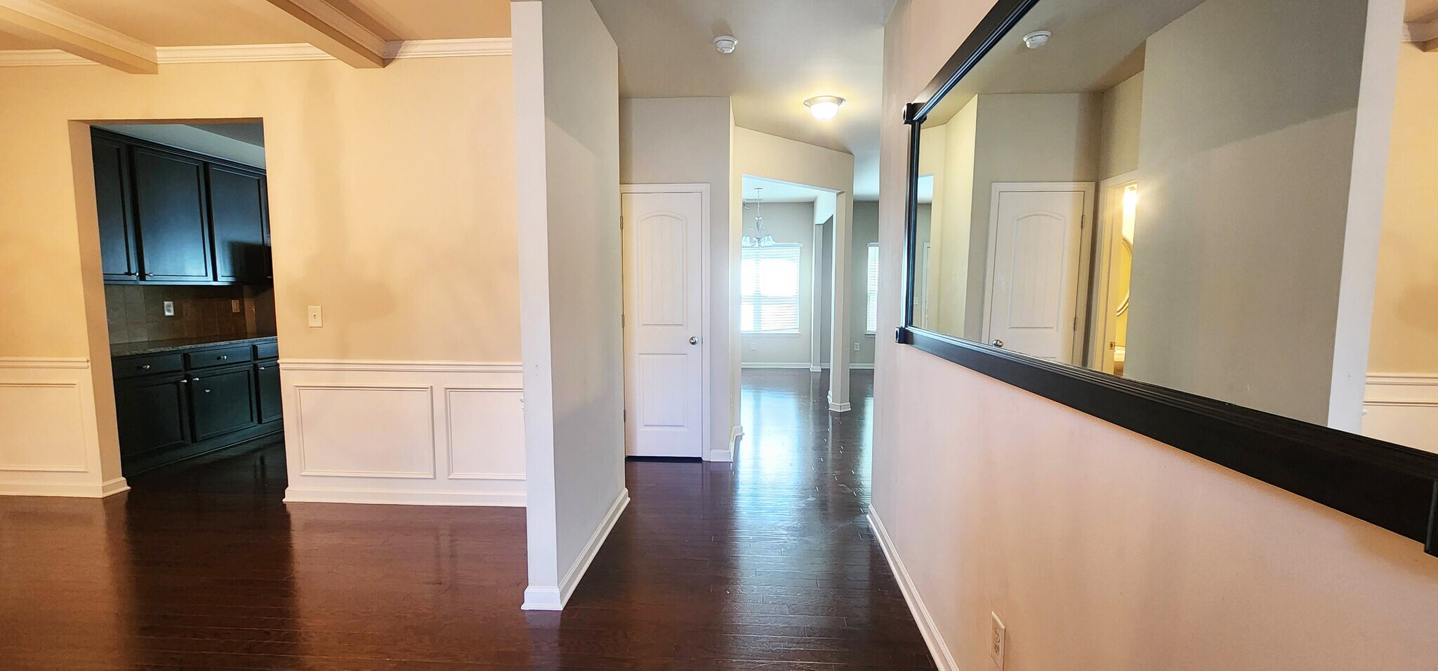 Building Photo - 119 Gloster Park Ct
