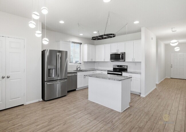Building Photo - Welcome to this beautifully maintained 2022-built home in the Davis Ranch community!