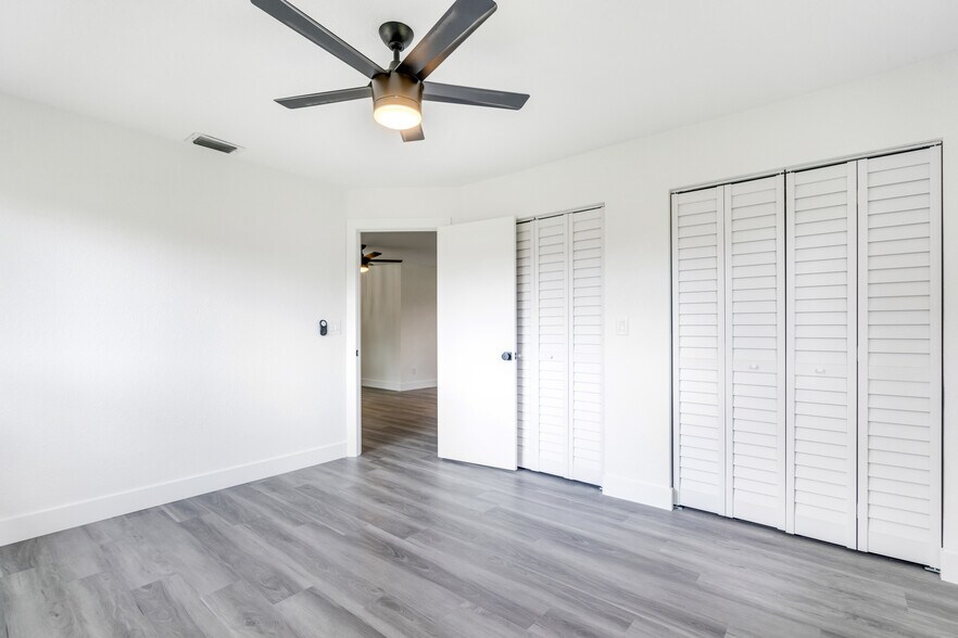 Bedroom - 16320 John Morris Rd