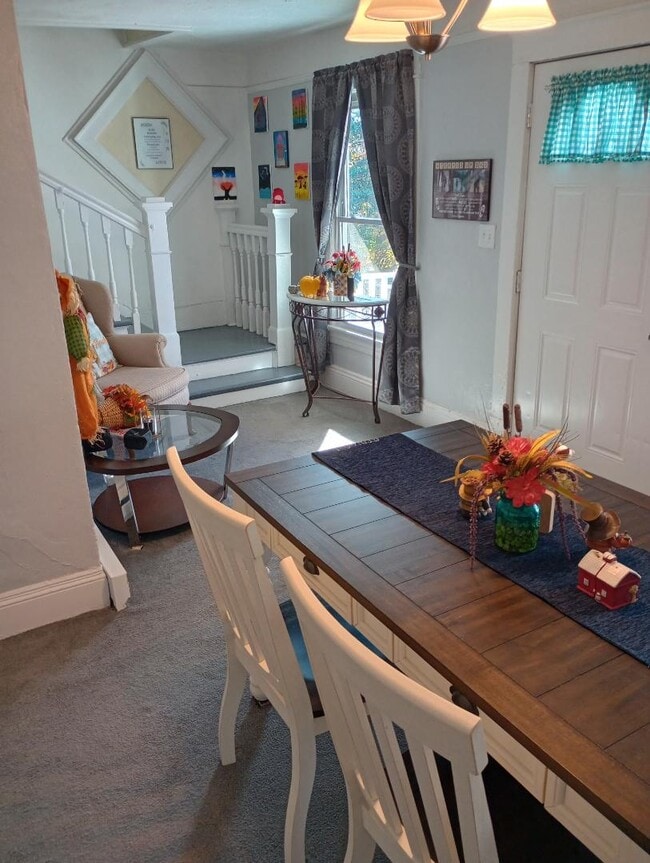 Building Photo - 1214 Garfield Ave