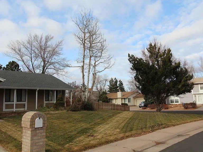 Building Photo - 4053 S Olathe Ct