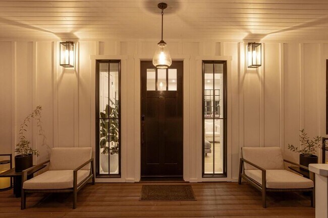 Building Photo - 31 Gold Hill Grde