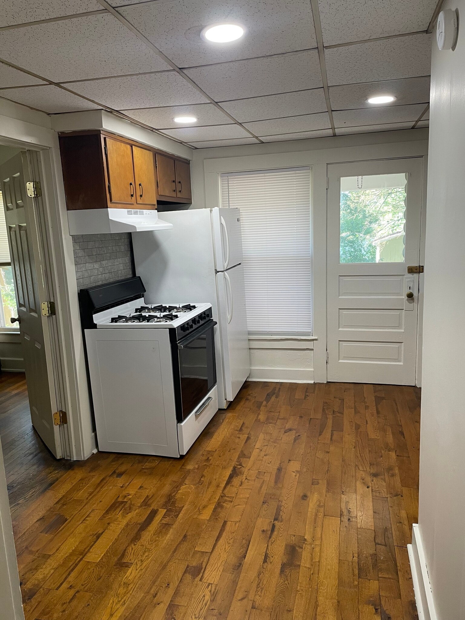 Kitchen - 8 Park Pl