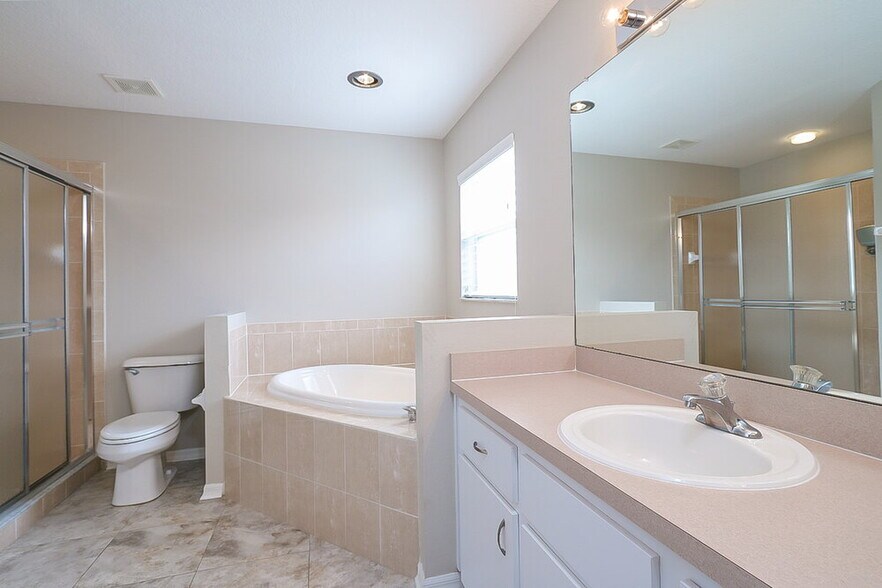 Building Photo - 1621 Papoose Way