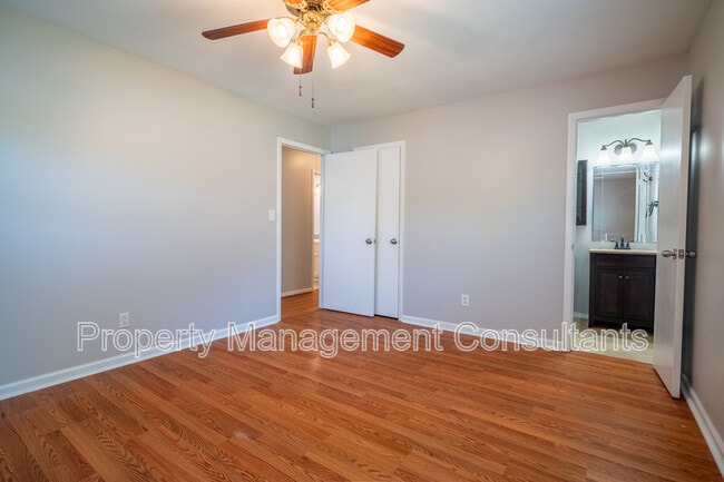 Building Photo - 912 Mountain Gap Rd SE