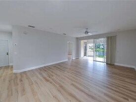 Building Photo - 14981 Vista View Way