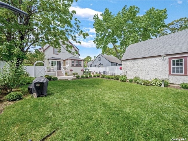 Building Photo - 40 Oakmere Dr