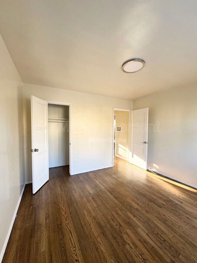 Building Photo - 7030 La Tijera Blvd