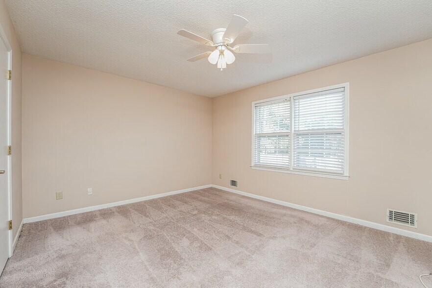 Building Photo - 3138 Rock Pine Way