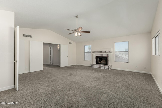 Building Photo - 4368 W Wahalla Ln