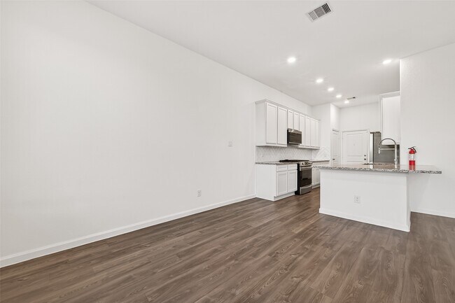 Building Photo - 5703 Foggy Vine Ct