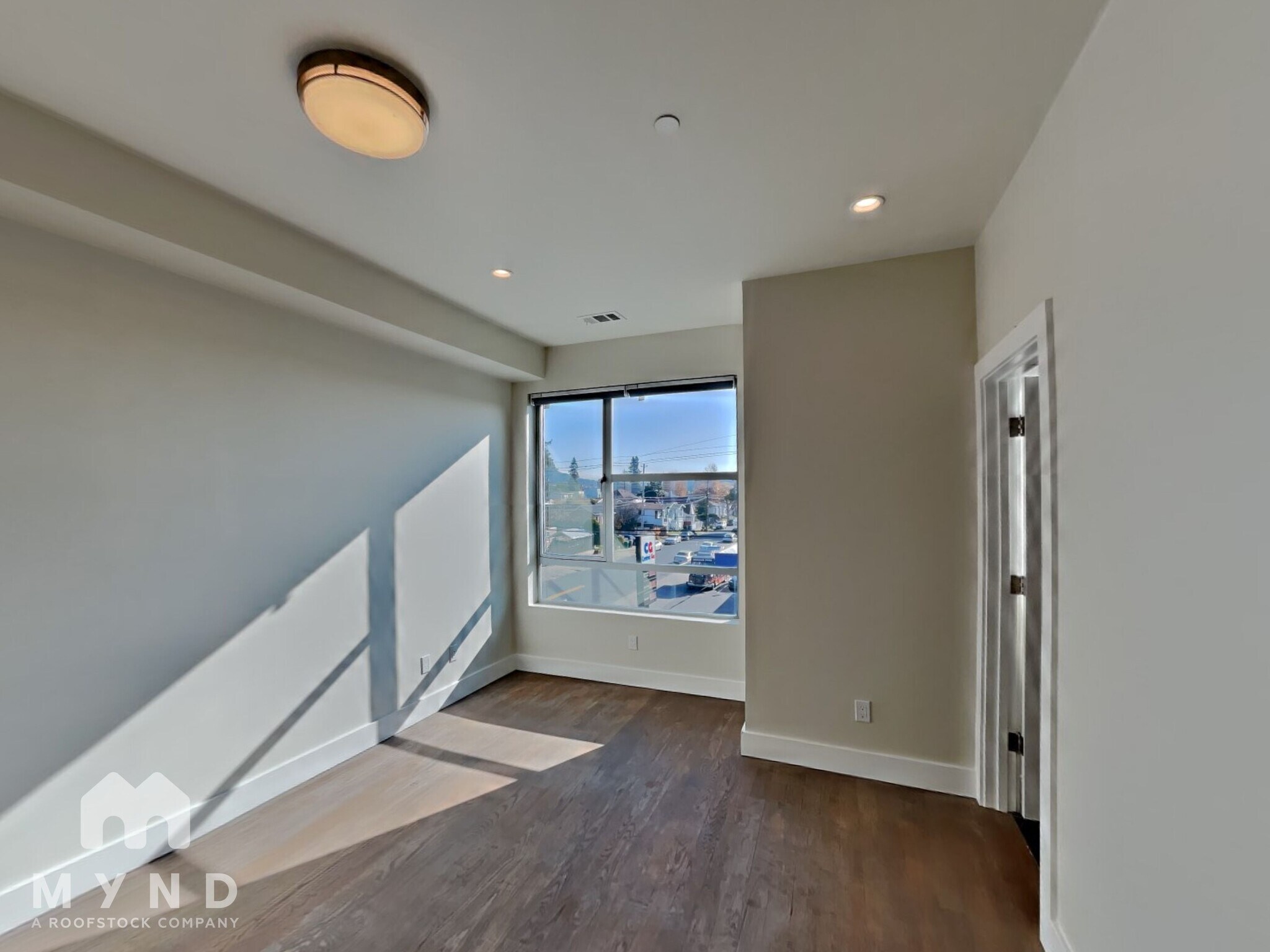 Building Photo - 3103 35th Ave