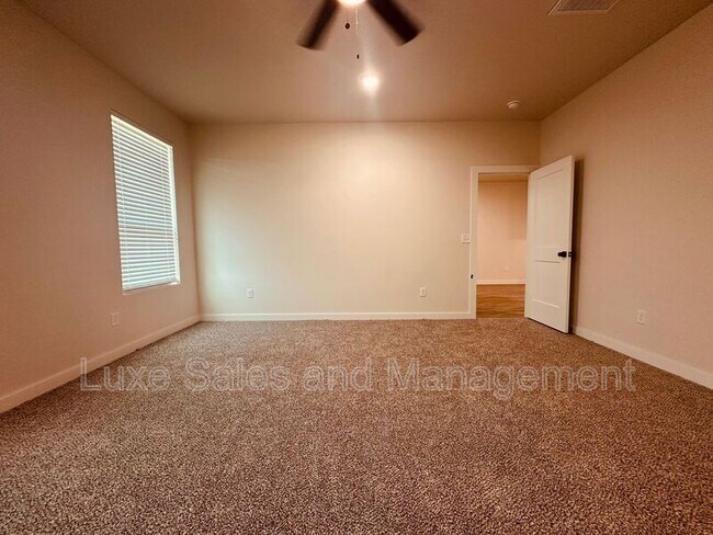 Building Photo - 8301 NW 163rd Ter