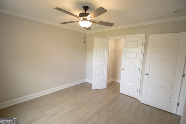 Building Photo - 122 Enclave Ct