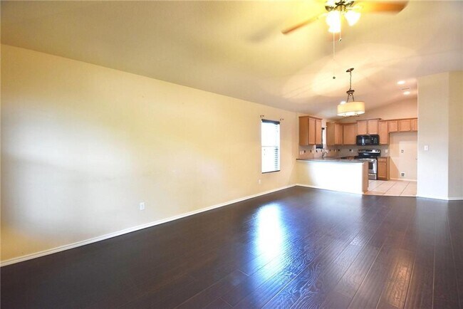 Building Photo - 17429 Bridgefarmer Blvd