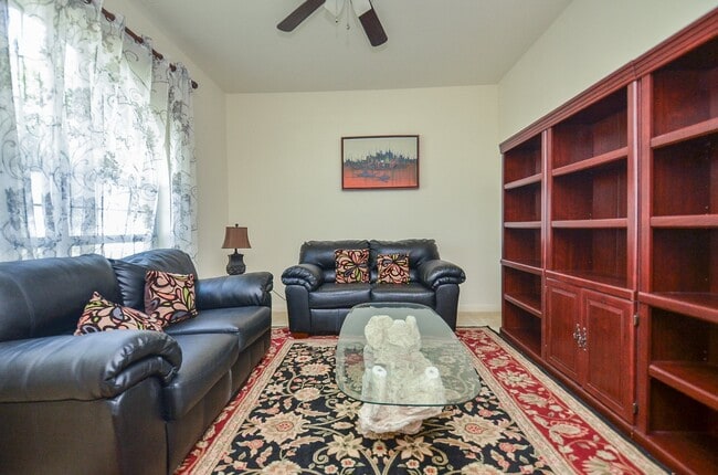 Building Photo - 13823 Eldridge Garden Cir