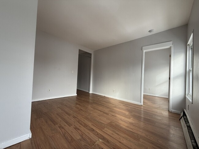 Building Photo - 273 Ontario St