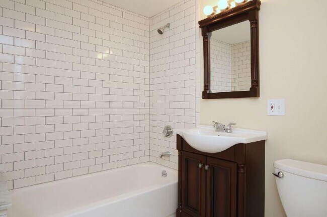 Building Photo - GORGEOUS 5 BED IN EAST BOSTON!!!