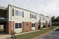 Building Photo - Hillcrest Townhomes