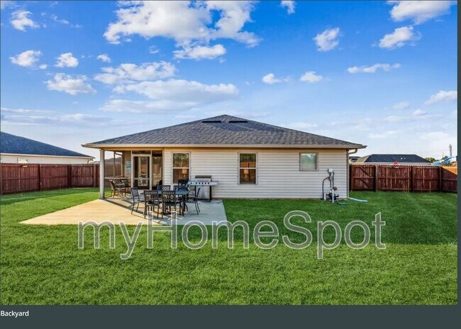 Building Photo - 6315 Redberry Dr