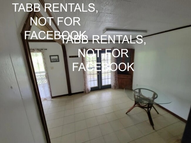 Building Photo - 278 Eves St