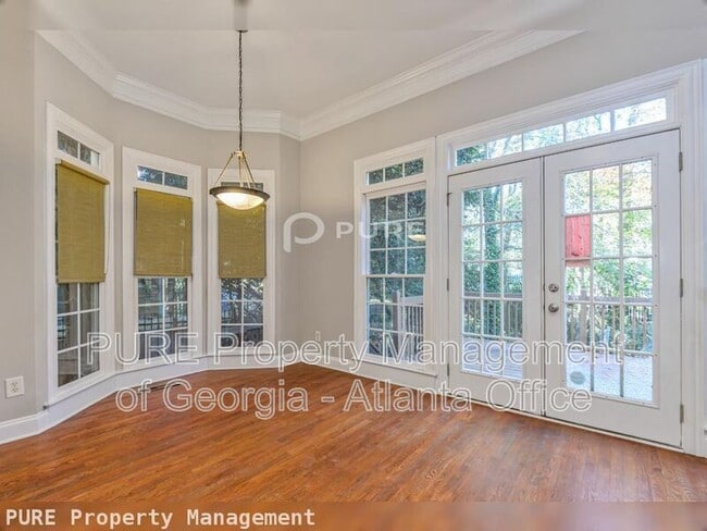 Building Photo - 410 Wilfawn Way