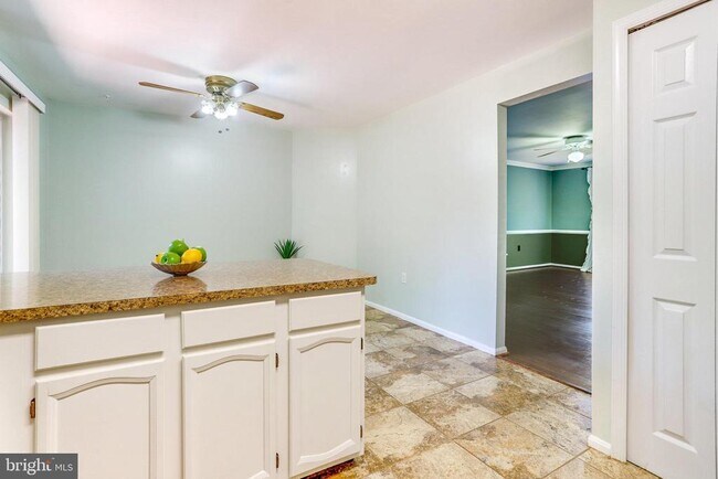 Building Photo - 4546 Little River Run Dr