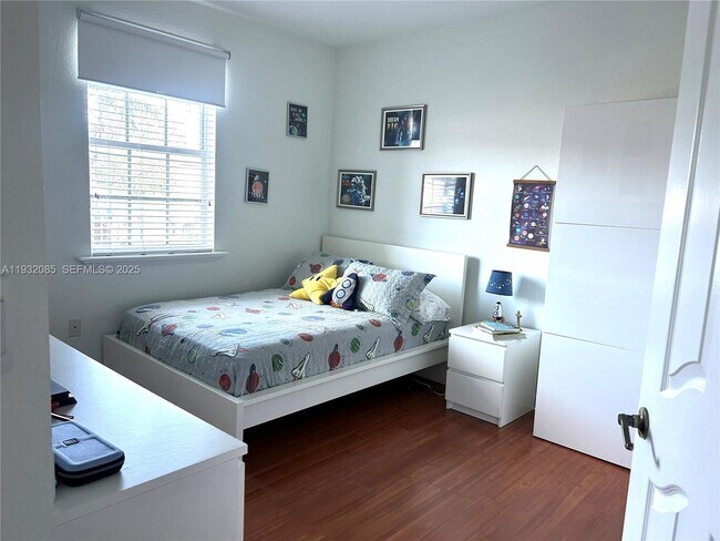 Building Photo - 11562 NW 80th St