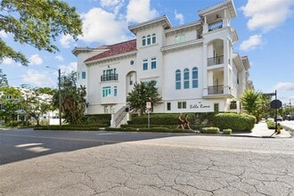 Building Photo - 1001 S Rome Ave