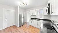 Building Photo - Wooster Sq 2-Bedroom with W/D & Parking
