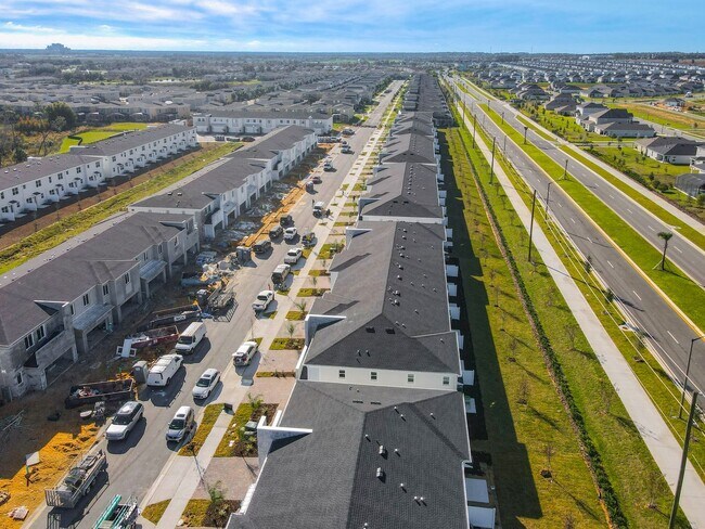 Building Photo - 409 Bogey Dr