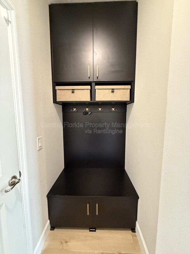 Building Photo - 3615 Voyager Ln