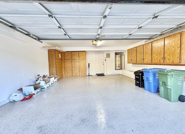 Building Photo - 4378 Conejo Dr