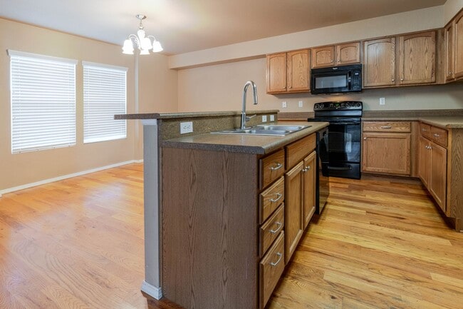 Building Photo - $2195 | 3BR/2.5BA | Dog Friendly Beautiful...