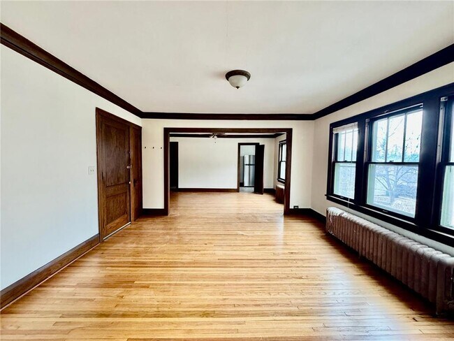 Building Photo - 2830 28th Ave S