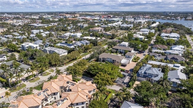 Building Photo - 1019 7th St S
