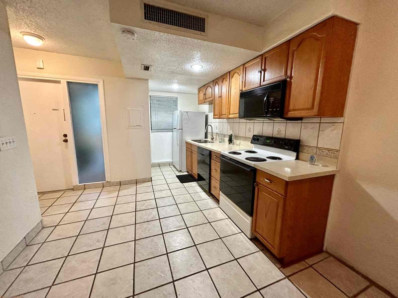 Building Photo - 715 SW 75th St