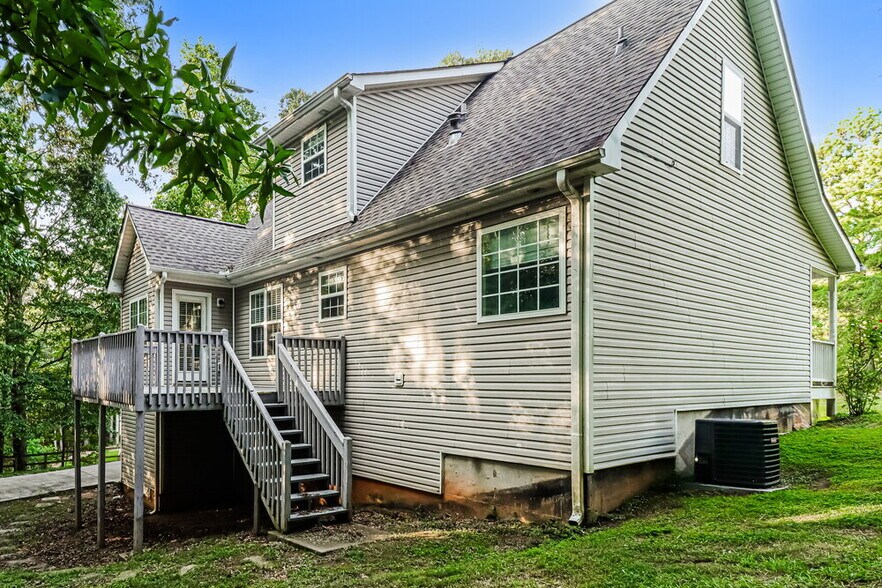 Building Photo - 201 Brick Mill Dr