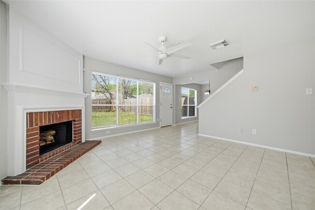 Building Photo - 2034 Greenwest Dr