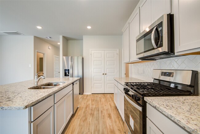 Building Photo - 5722 Fresh View Ct