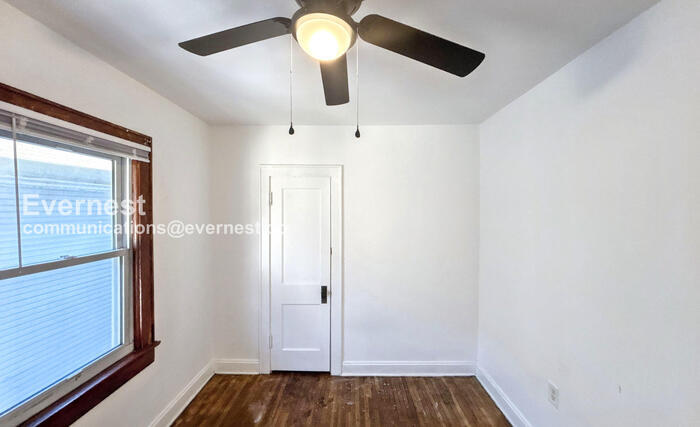 Building Photo - 661 S Burgess Ave