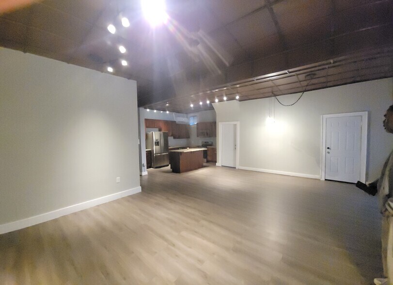 Building Photo - 440 Franklin Ave